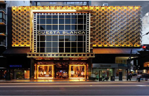 普定门头设计与商业空间的纽带。