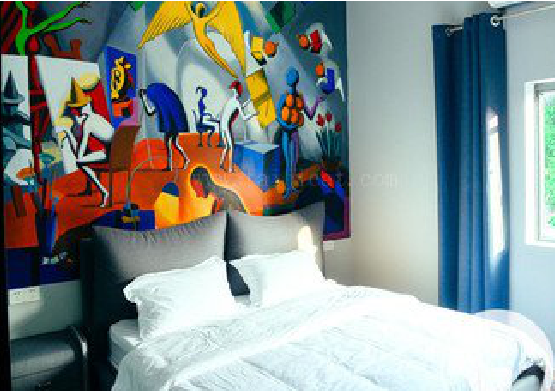 普定对于酒店的墙体彩绘而言更注重哪些方面？